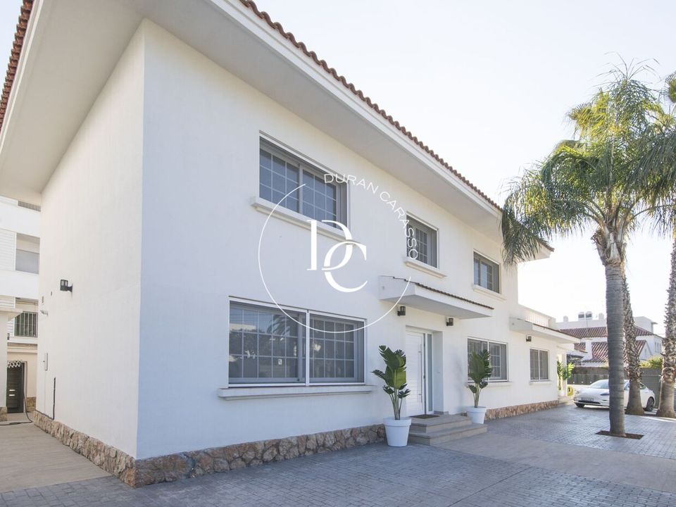 Villa i Sitges, Barcelona - foto 1