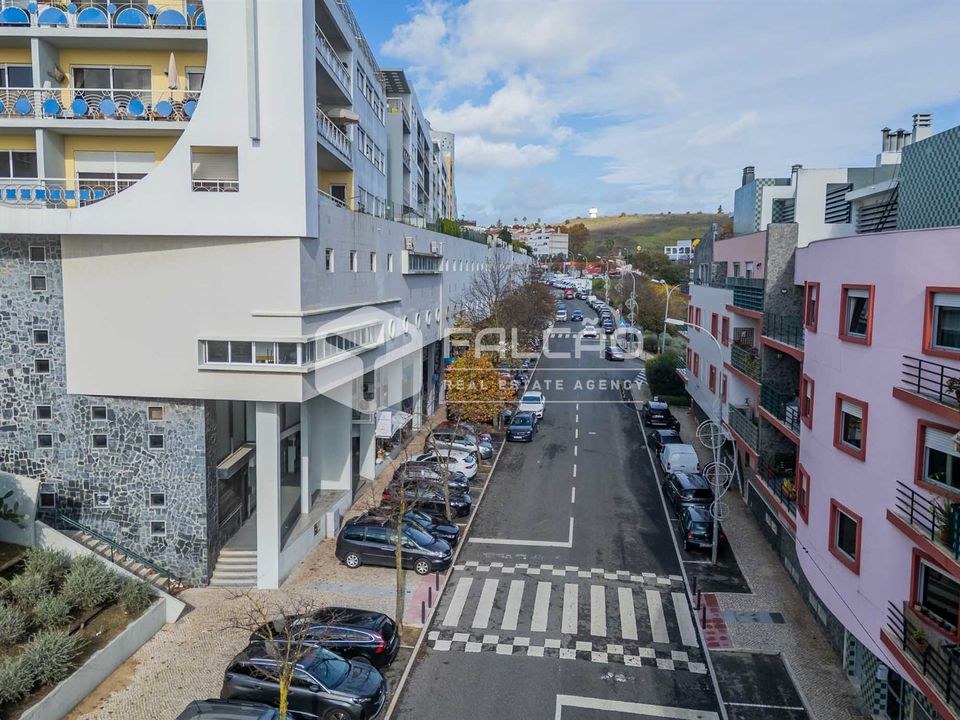 Erhvervsejendom i Oeiras, Lisbon - foto 2
