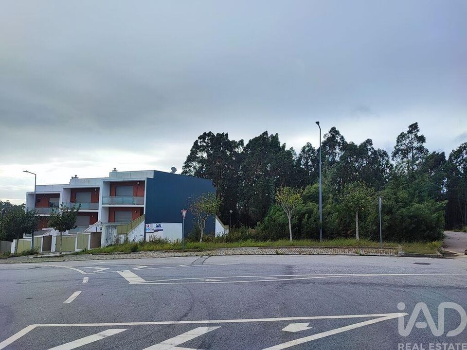 Helårsgrund i Santa Maria da Feira, Aveiro - foto 1