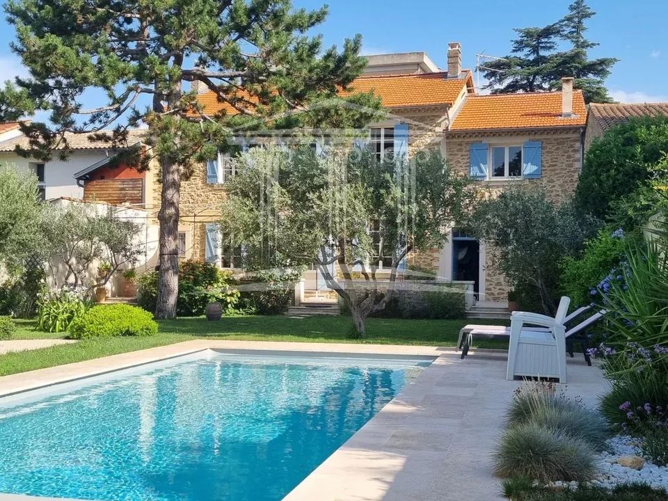 Villa i Sorgues, Vaucluse - bilde 1