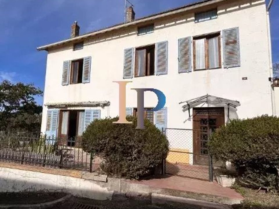 Villa i Pouilly-sous-Charlieu, Loire - foto 2