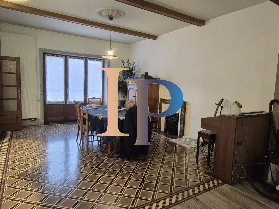Villa i Pouilly-sous-Charlieu, Loire - foto 5