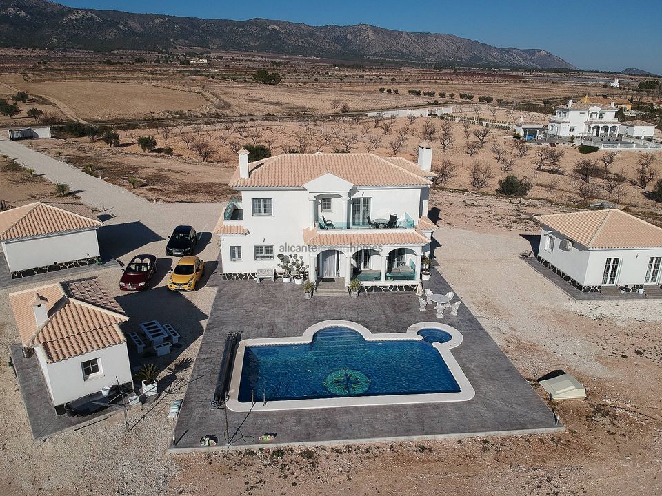 Villa i Pinoso, Alicante - foto 2