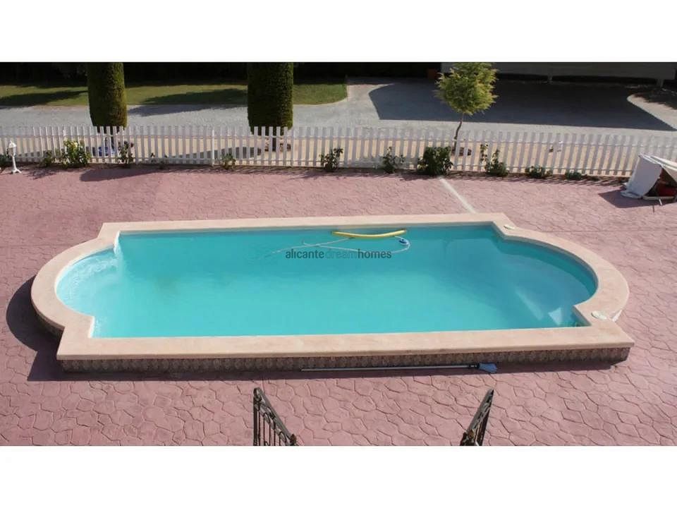 Villa in Yecla, Murcia - foto 2