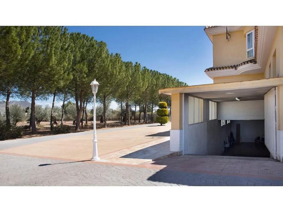 Villa in Yecla, Murcia - foto 3