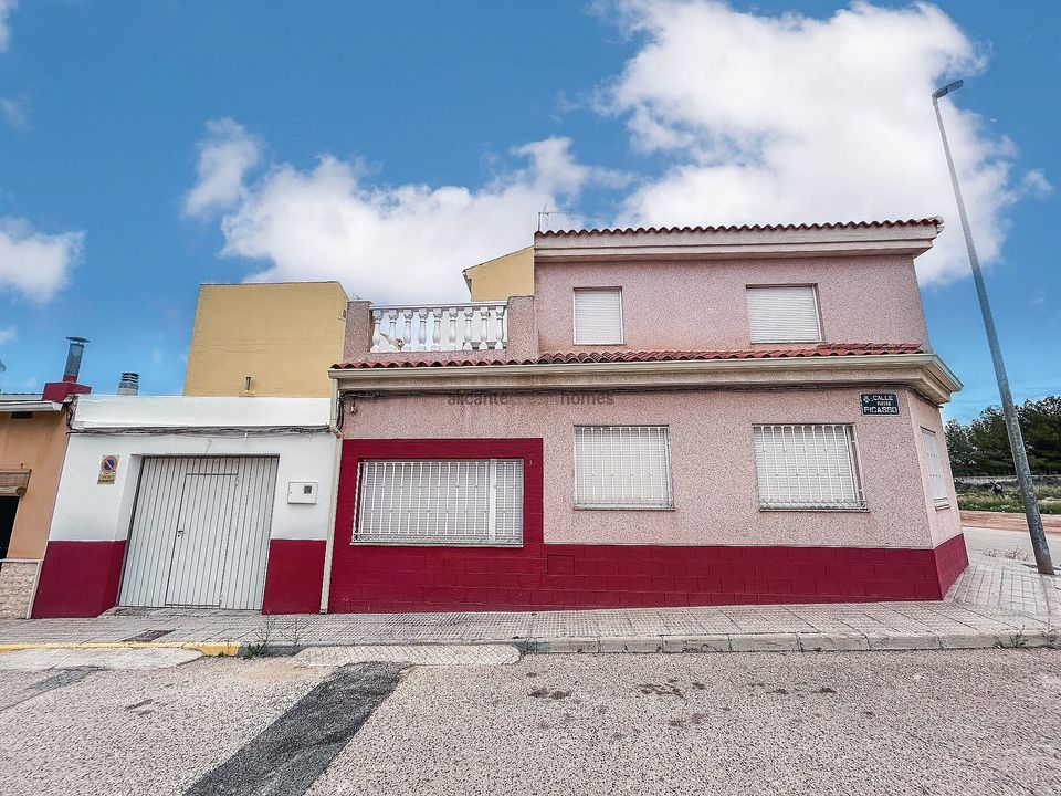 Byhus i Pinoso, Alicante - foto 1