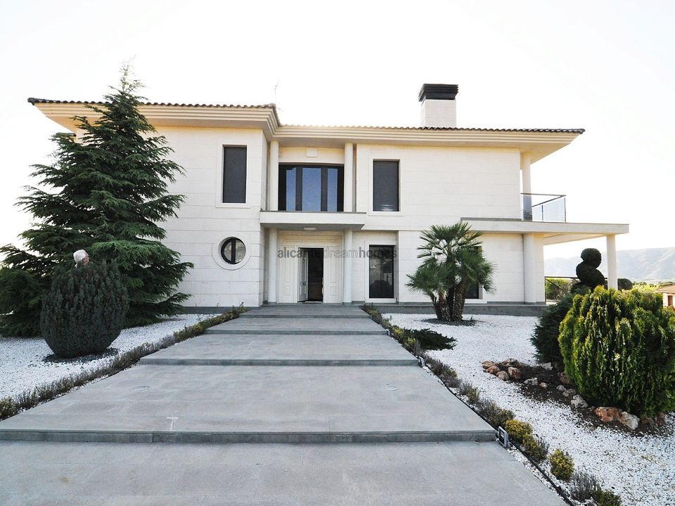 Villa i Villena, Alicante - foto 1