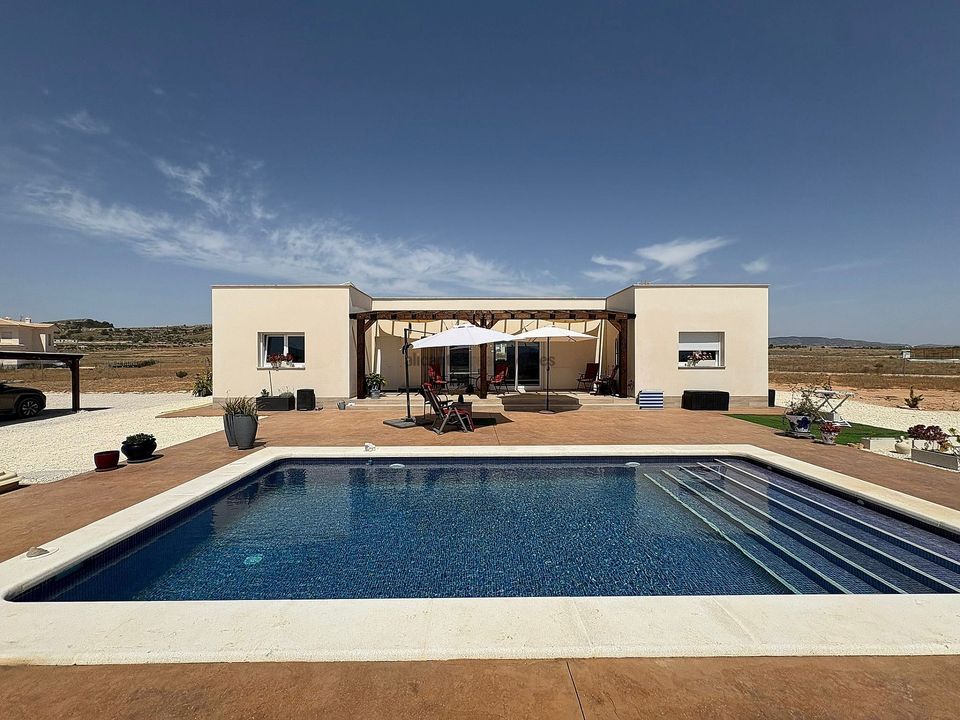Villa i Pinoso, Alicante - foto 1