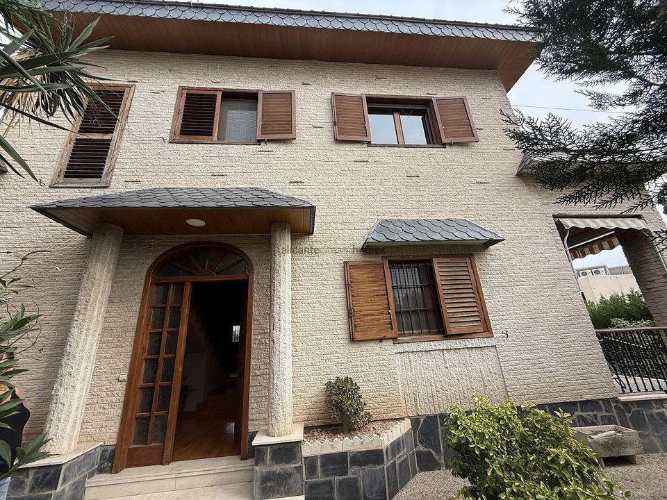 Villa i Elda, Alicante - bilde 1