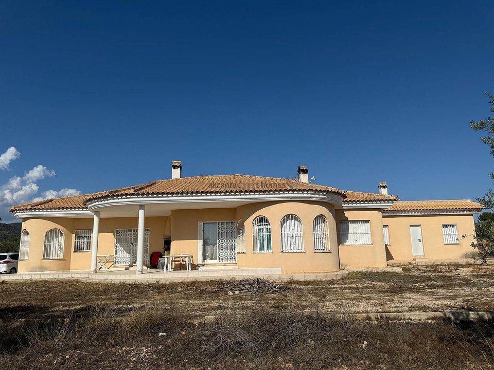 Villa a Onil, Alicante - foto 1