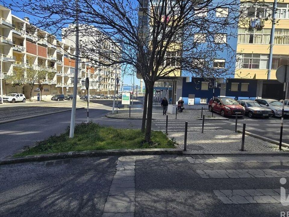Lägenhet i Almada, Setubal - foto 1