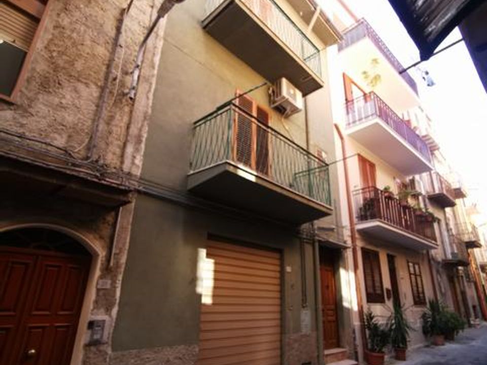 Casa de pueblo en Cianciana, Agrigento - foto 1