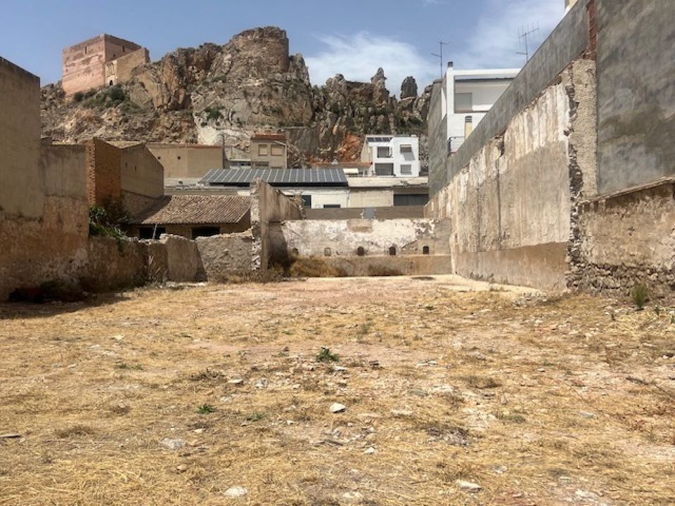 Helårsgrund i Ayora, Valencia - foto 1
