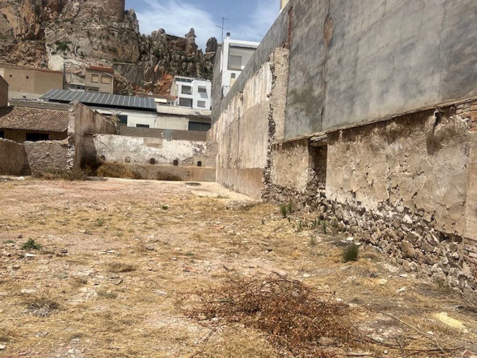 Helårsgrund i Ayora, Valencia - foto 4