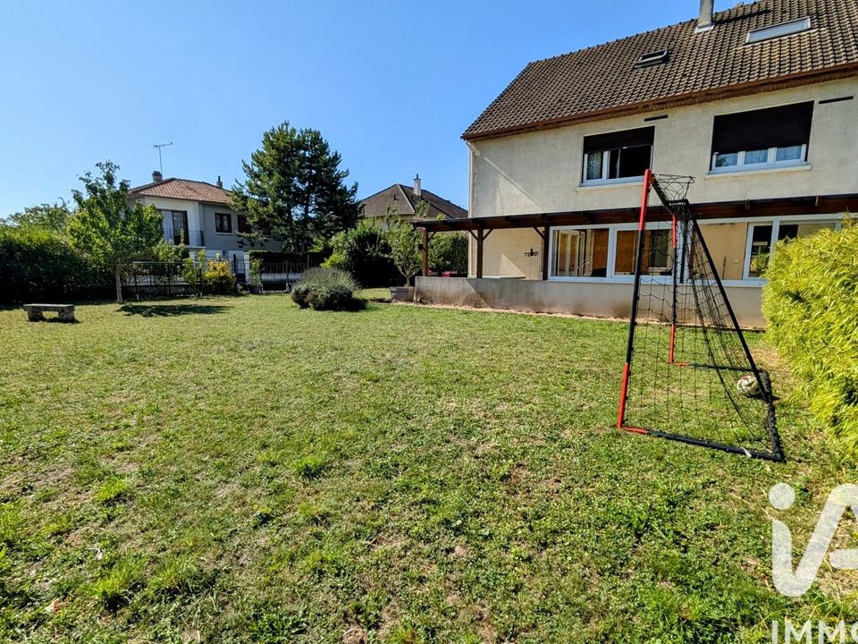 Villa en St.-Martin-sur-le-Pré, Marne - foto 1
