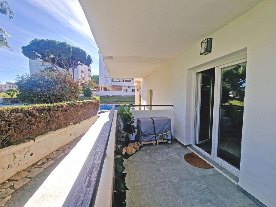 Lejlighed i Calahonda, Malaga - foto 4