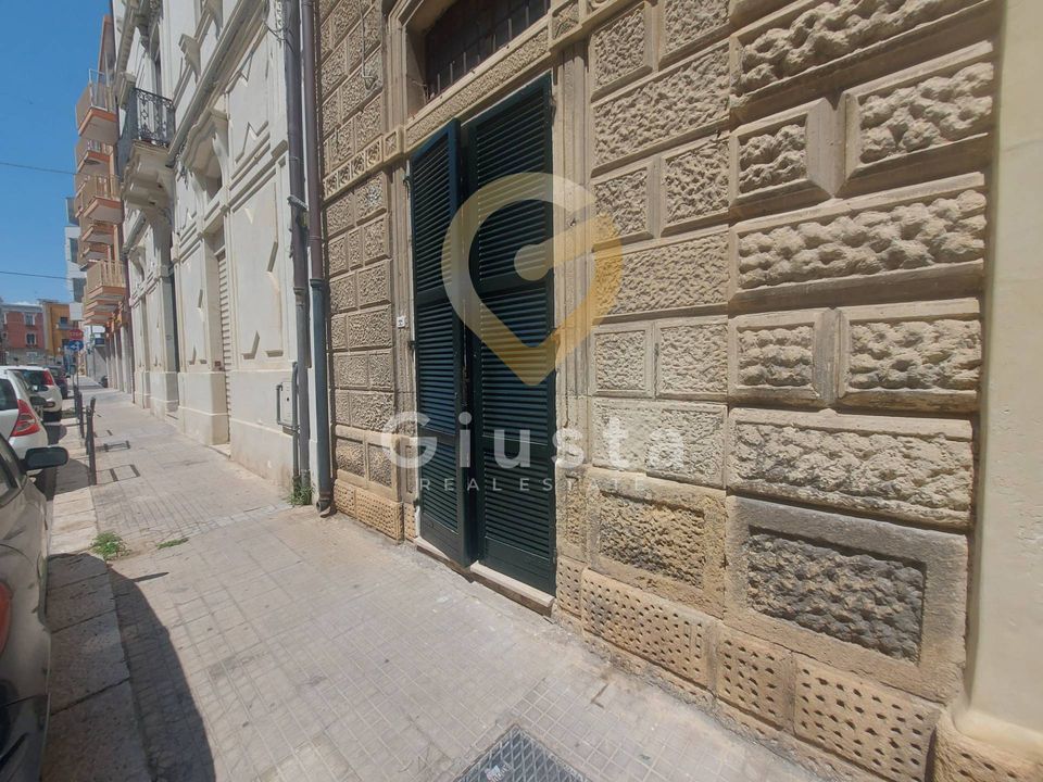 Commercial property in Brindisi, Brindisi - photo 1