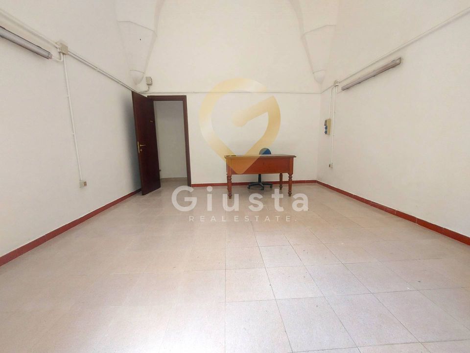 Commercial property in Brindisi, Brindisi - photo 4