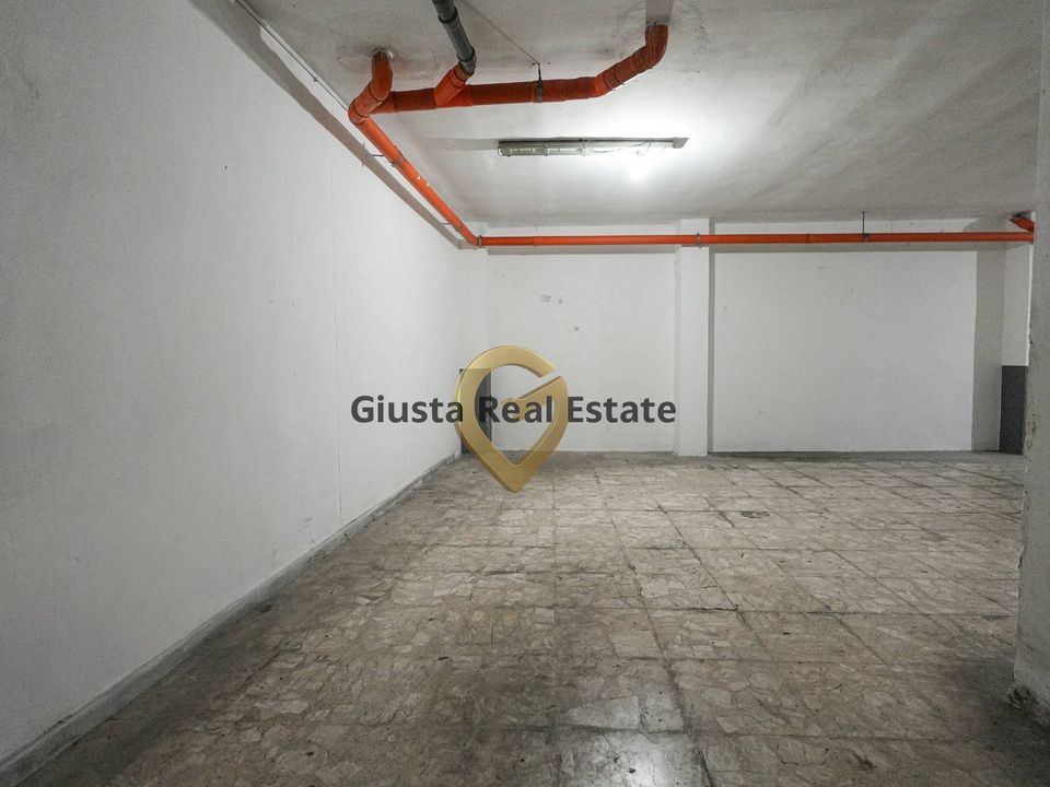 Parkeringsplass i Mesagne, Brindisi - bilde 4