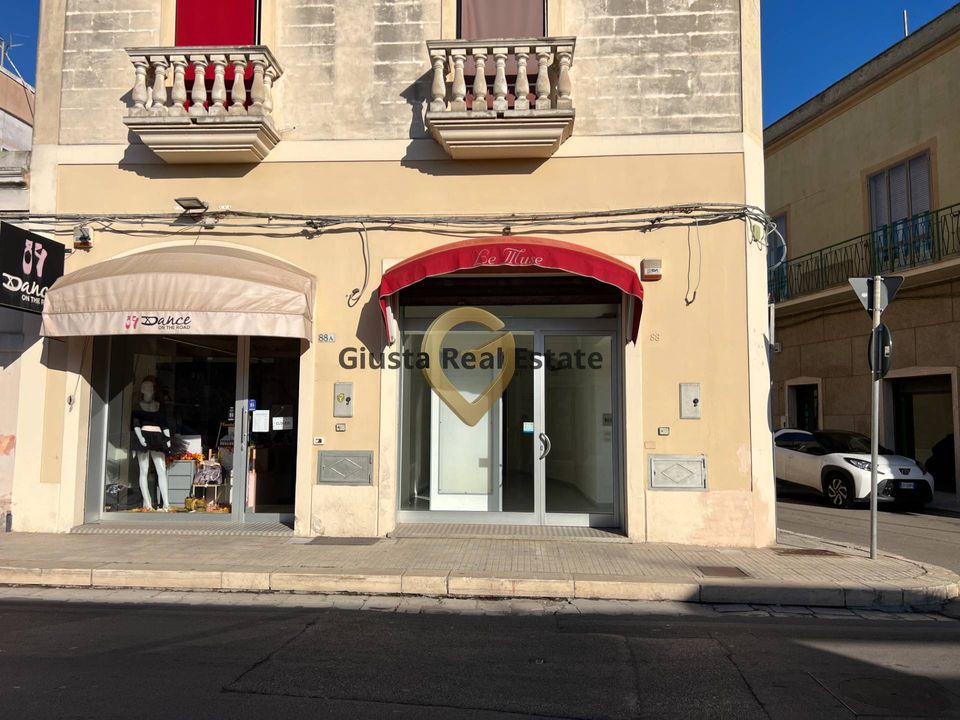 Erhvervsejendom i Mesagne, Brindisi - foto 1