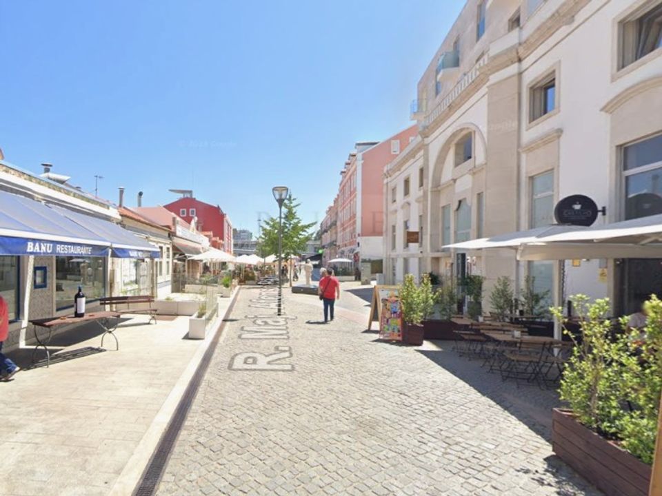 Erhvervsejendom i Alges, Lisbon - foto 3