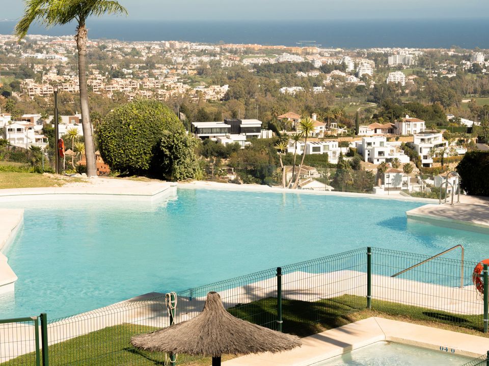 Lejlighed i Benahavis, Malaga - foto 2