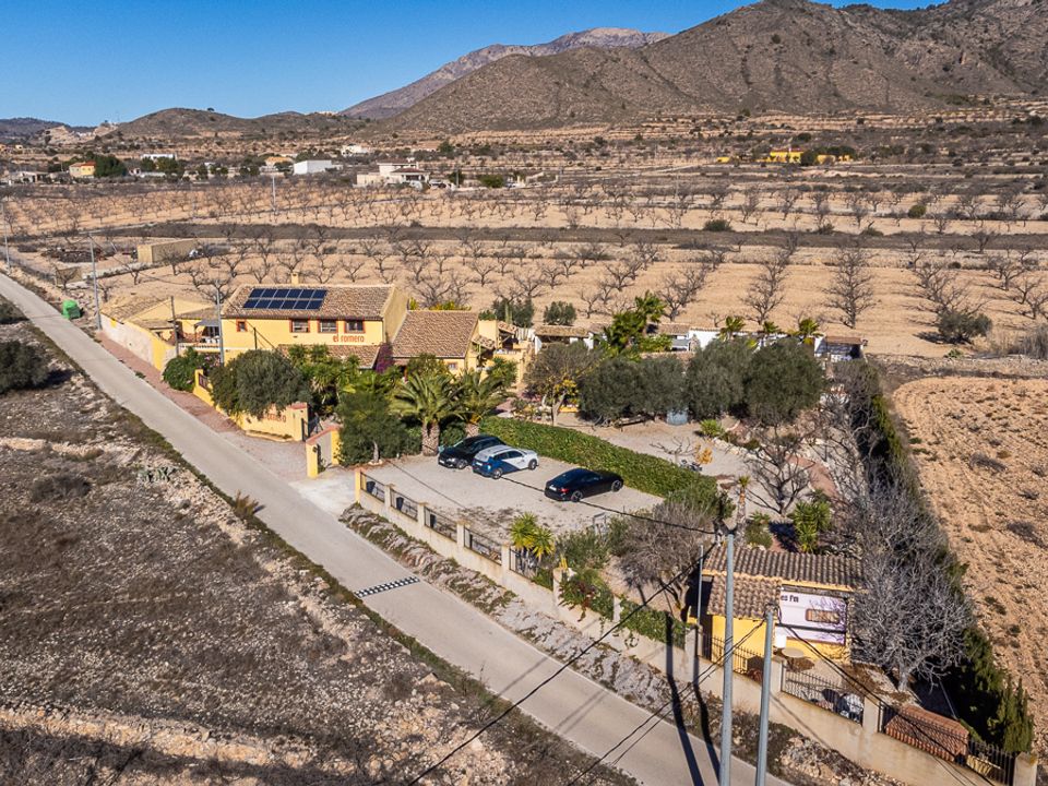 Erhvervsejendom i Hondon De Las Nieves, Alicante - foto 1