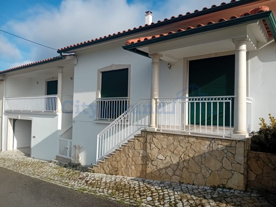 Villa a Batalha, Leiria - foto 1
