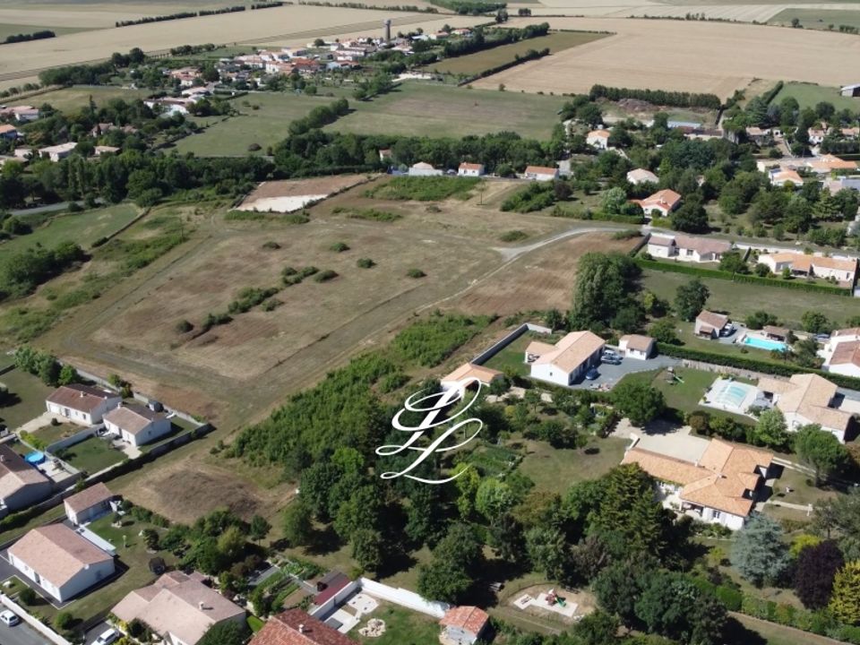Terreno en Benet, Vendee - foto 2