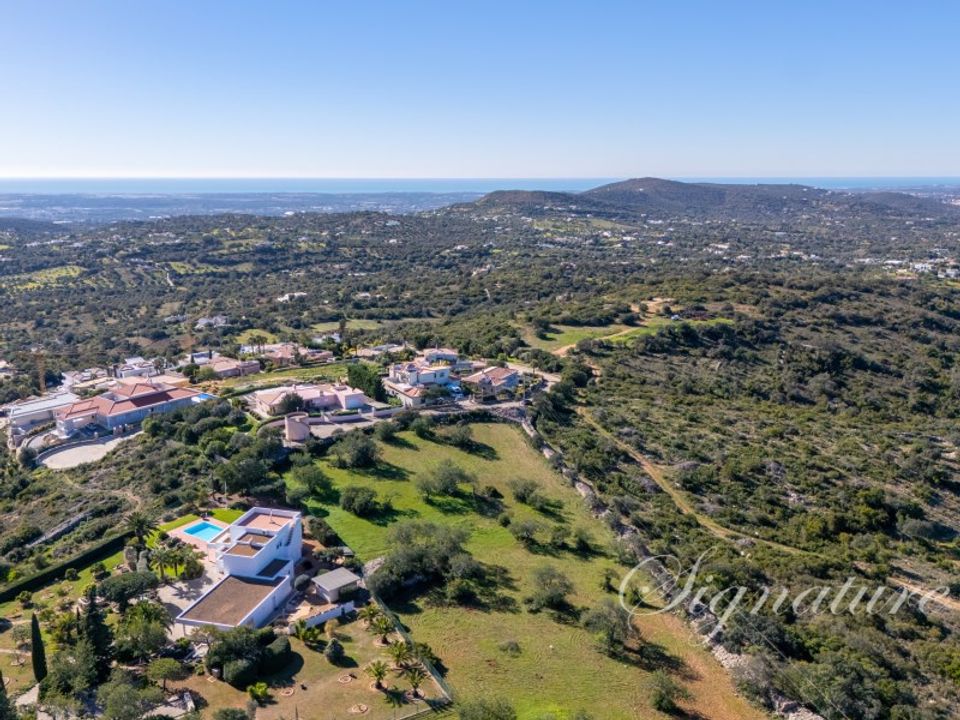 Helårsgrund i Santa Barbara de Nexe, Faro - foto 2