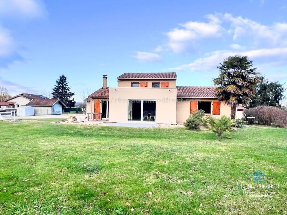 Villa i Saint-Simeon-de-Bressieux, Isere - foto 1