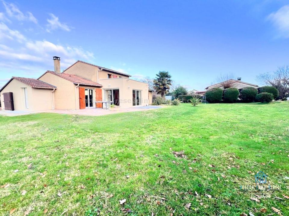 Villa i Saint-Simeon-de-Bressieux, Isere - foto 2