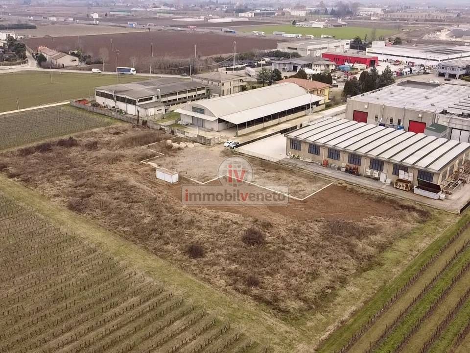 Helårsgrund i Montebello Vicentino, Vicenza - foto 4