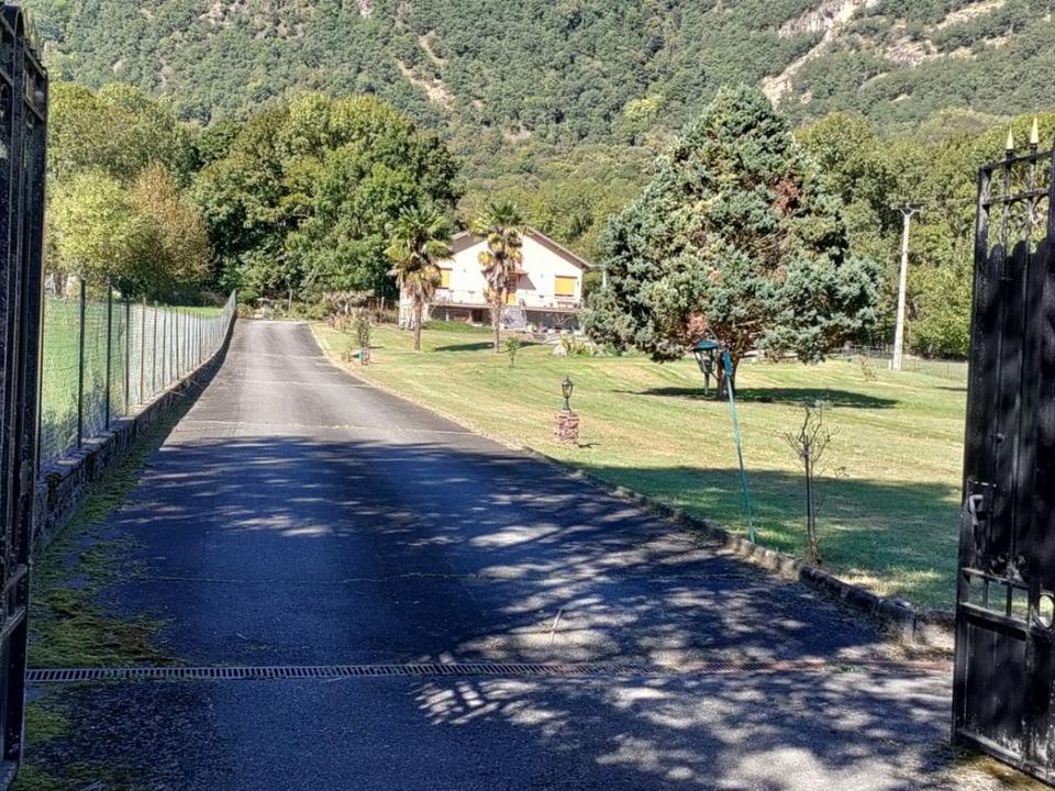 Villa i Cierp-Gaud, Haute-Garonne - foto 1