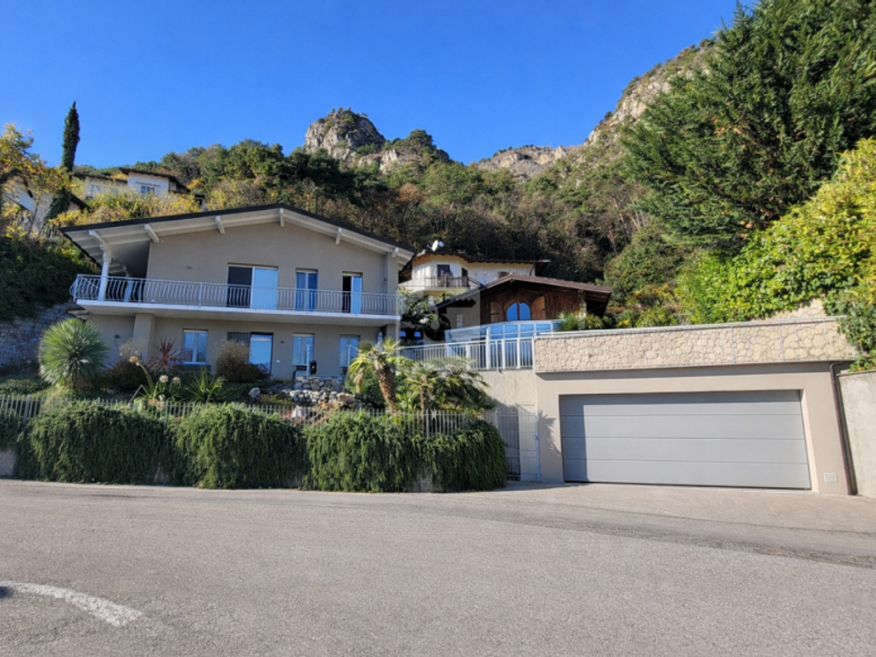 Villa i Tremosine, Brescia - foto 1
