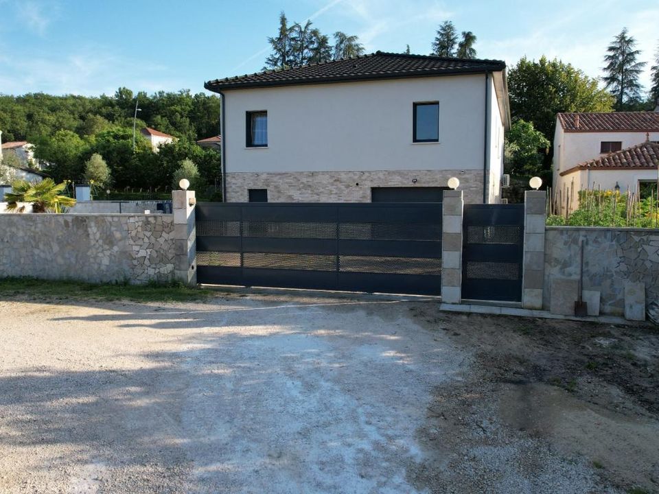 Villa in Pradines, Lot - photo 2