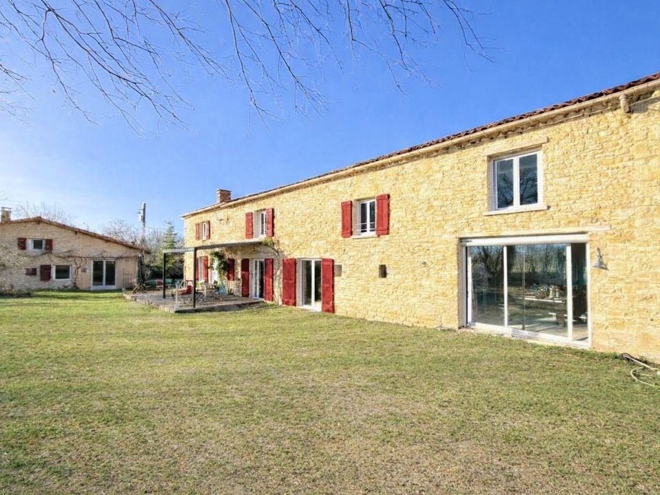Villa i Saint-Fraigne, Charente - foto 1