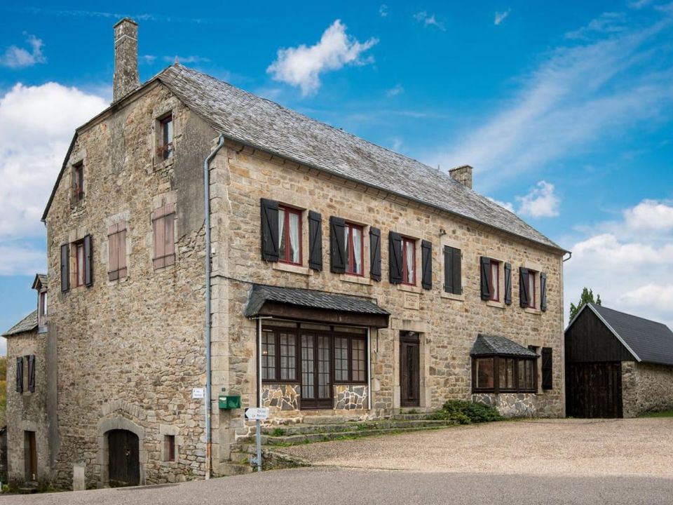 Country house in Saint-Paul, Correze - photo 1