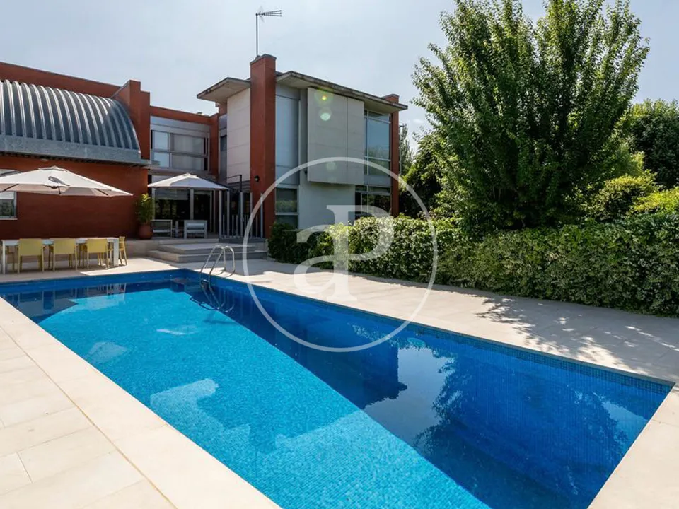 Villa a La Moraleja, Madrid - foto 1