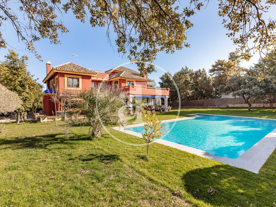 Villa i San Sebastian De Los Reyes, Madrid - foto 1