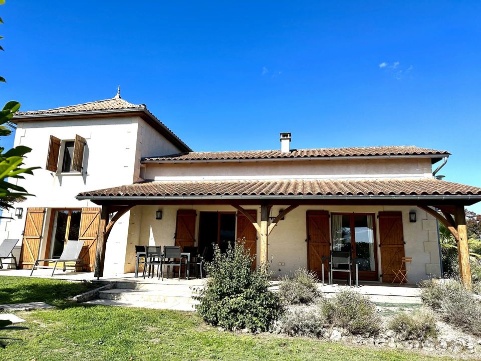Villa i Aubeterre-sur-Dronne, Charente - foto 1