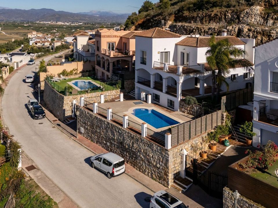Villa i Coin, Malaga - foto 1