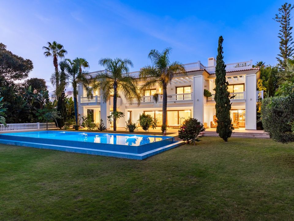 Villa i Guadalmina, Malaga - foto 1