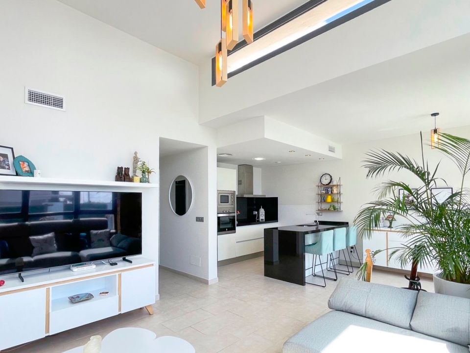 Villa - Ciudad Quesada, Alicante - photo 4
