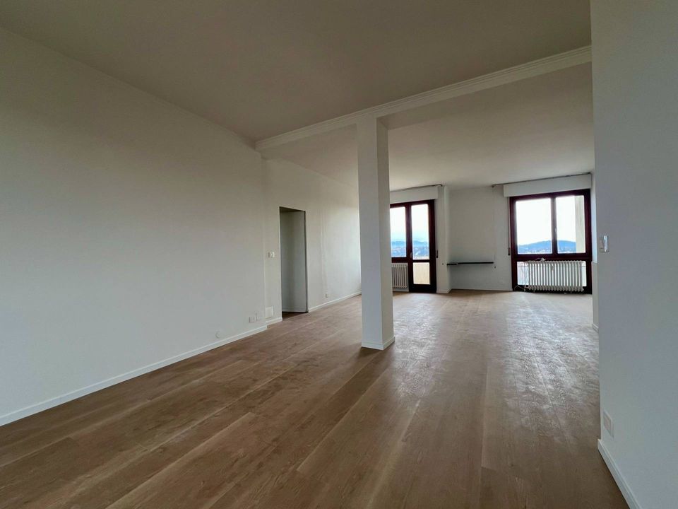 Lejlighed i Varese, Varese - foto 2