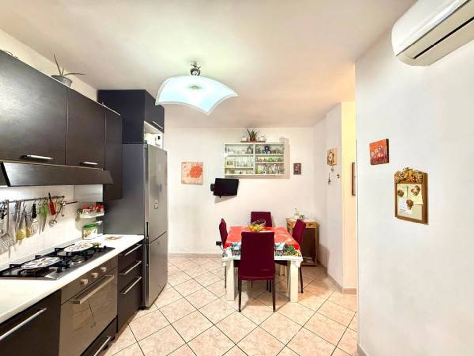 Lejlighed i Pomezia, Rome - foto 1