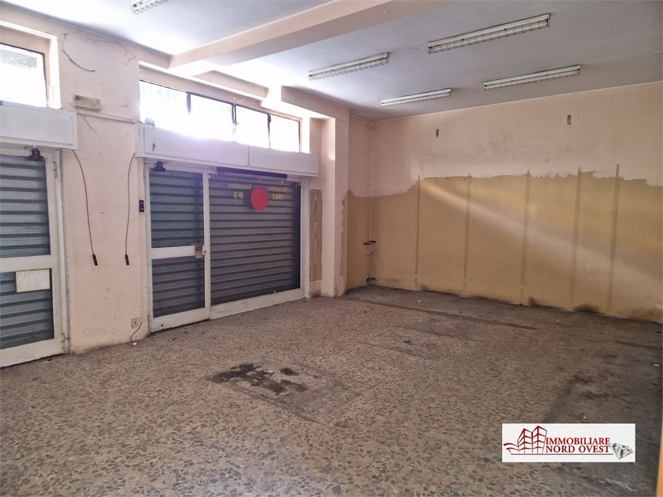 Erhvervsejendom i Cornaredo, Milan - foto 2