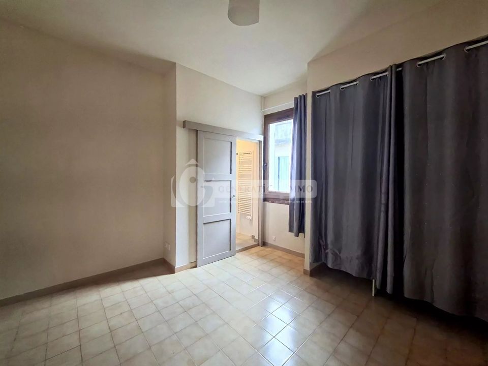Casa de pueblo en Arles, Bouches-du-Rhone - foto 4