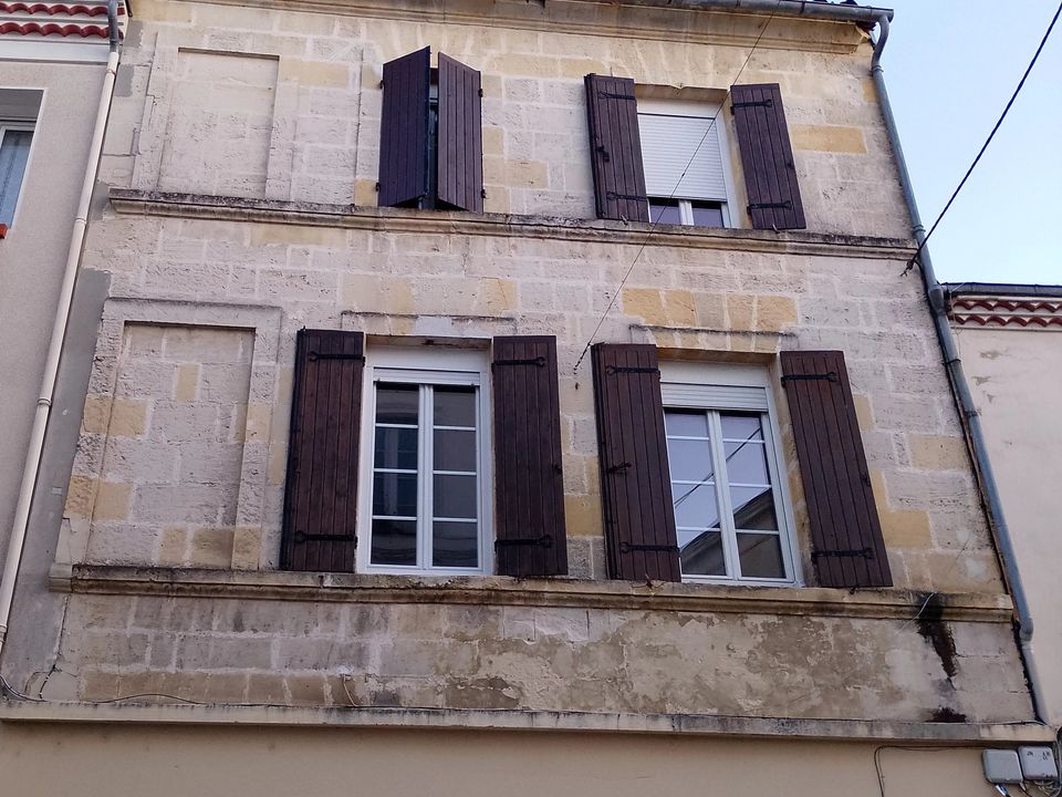 Erhvervsejendom i Jonzac, Charente-Maritime - foto 1