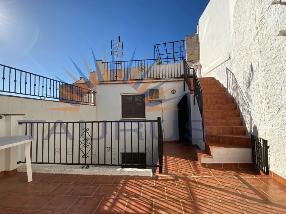 Landsbyhus i Canillas De Aceituno, Malaga - foto 2